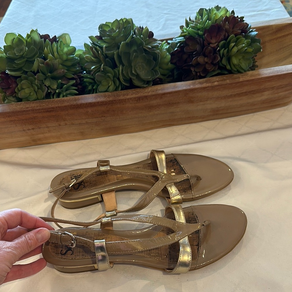Sofft Bliss women’s sling back sandal nude Gold Sandals Women’s‎ size 11